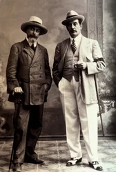 Luigi Illica con Giacomo Puccini (1858-1924)